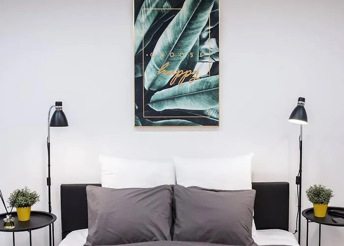 Renovated Design Apartment Close To The Danube