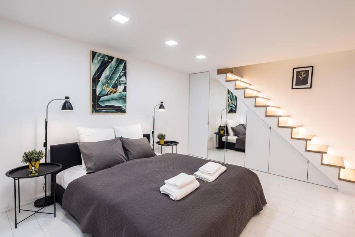 Renovated Design Close To The Danube Апартаменты *
